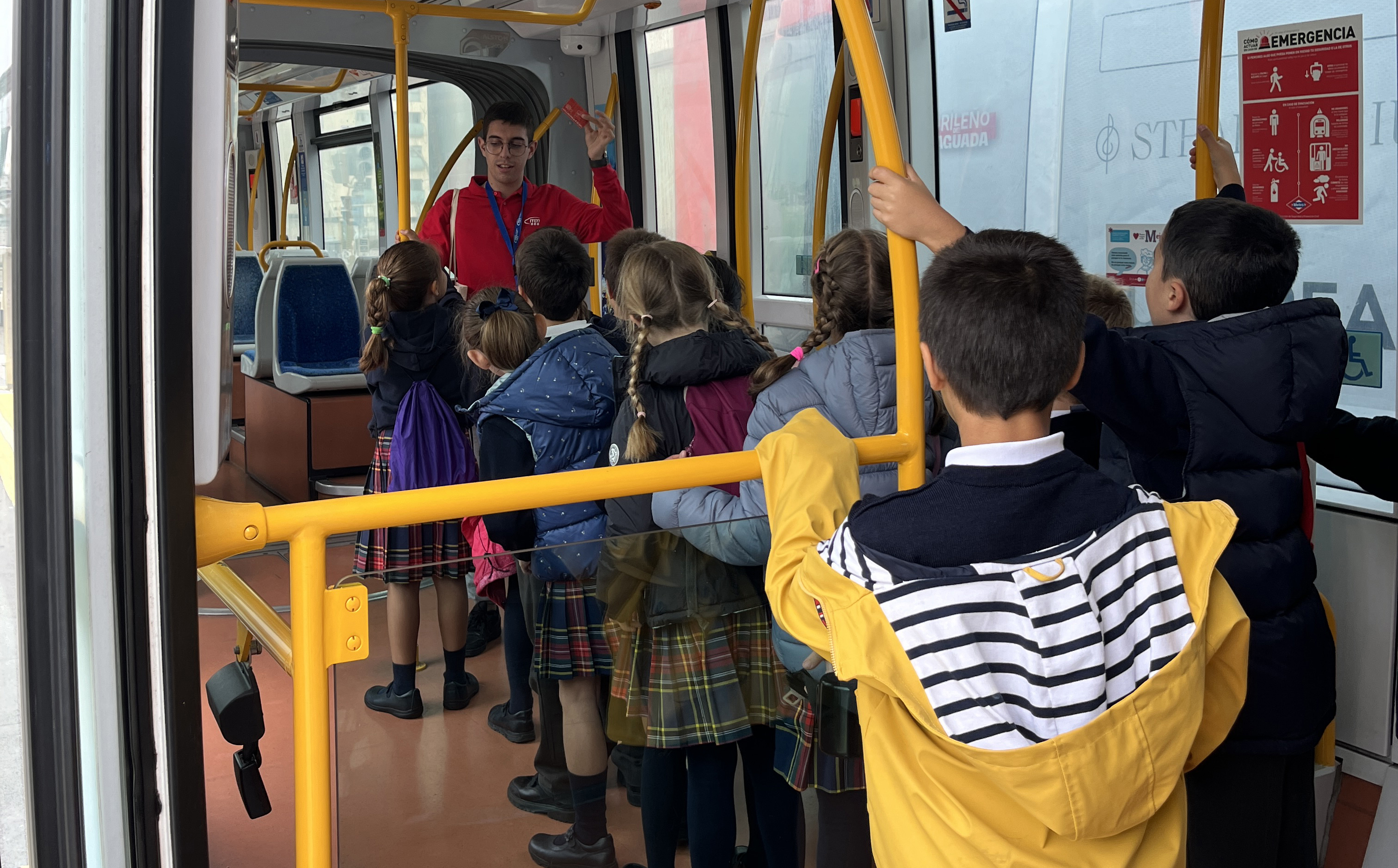 Visita escolar a MLM